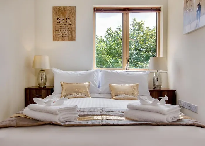 Mica Point City Centre Apartment